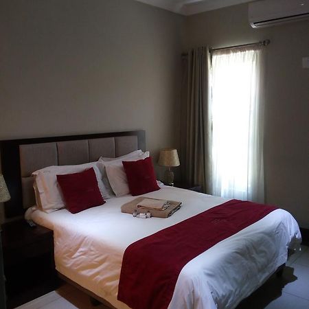 The Pillows Suite Pretoria Exterior photo